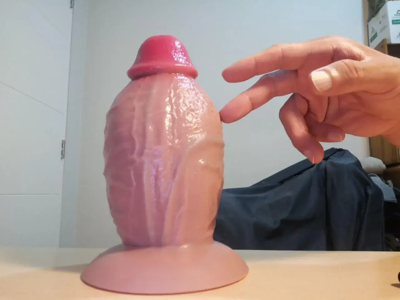 Cu Giả Siêu To Khủng Thách Thức Giới Hạn Khoái Cảm Tình Dục DV54Q Cu giả siêu to khủng DV54Q bằng silicone gân guốc như thật với đế hút làm sướng căng tức âm đạo nữ