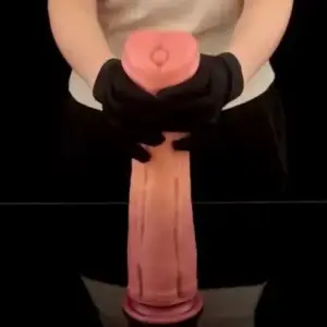 Dương vật giả hàng khủng siêu to DV68R silicone bạch kim 30cm với đế hút mạnh mẽ