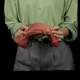 Dương vật giả to khủng kích thích sung sướng tột đỉnh DV68Q màu da tự nhiên với đế hút chân không